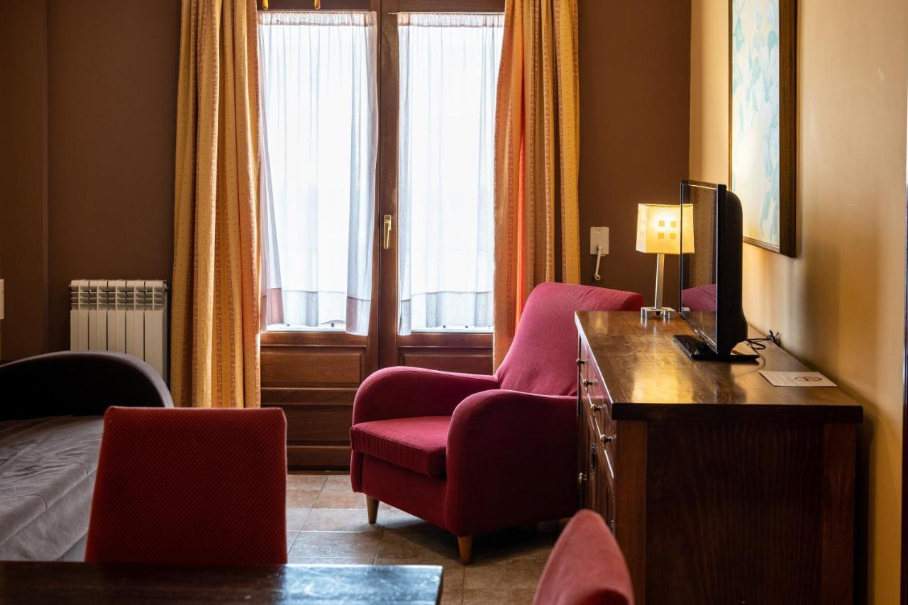Apartamentos La Trufa Negra Мора-де-Рубьелос Экстерьер фото