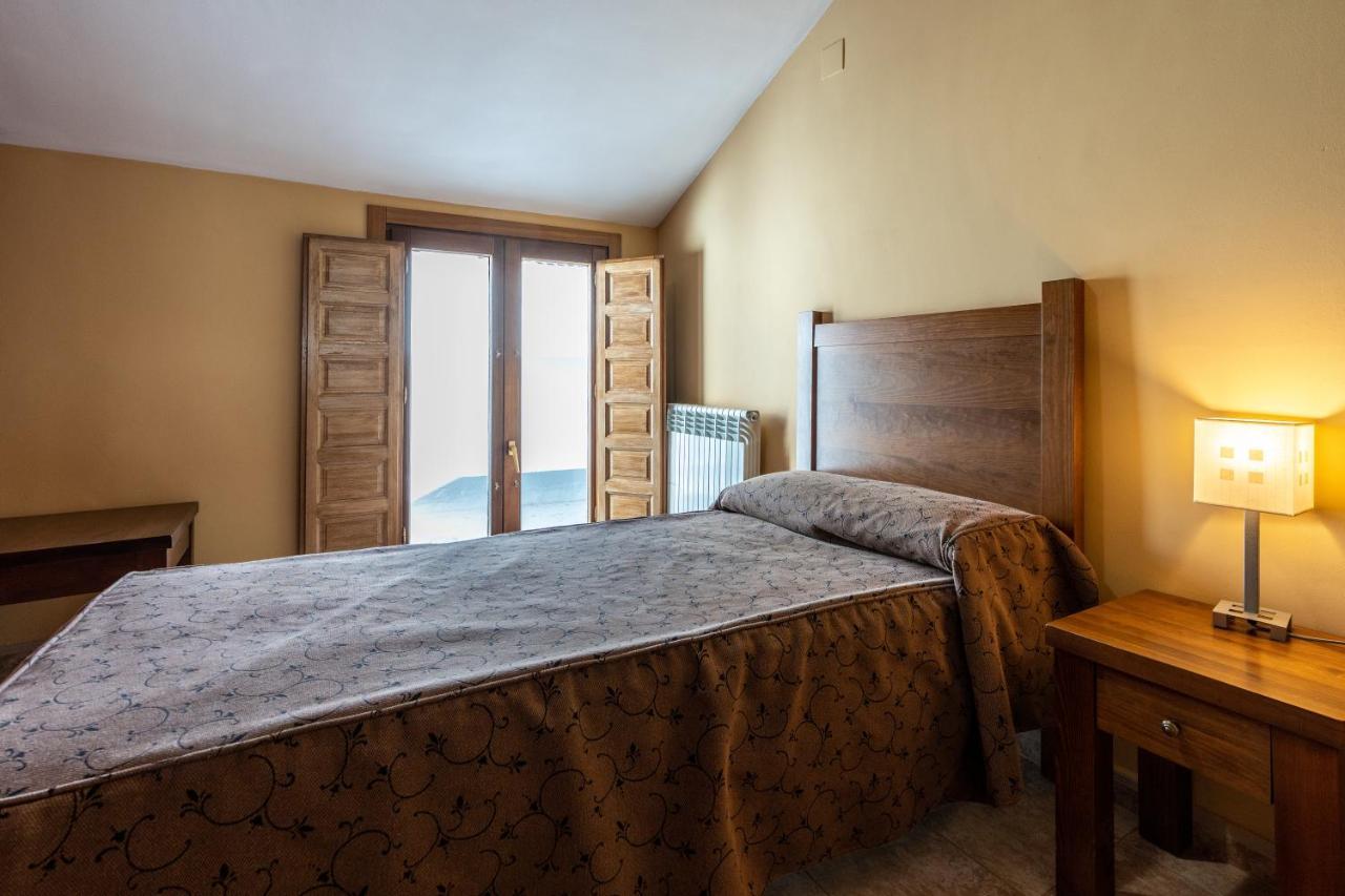 Apartamentos La Trufa Negra Мора-де-Рубьелос Экстерьер фото